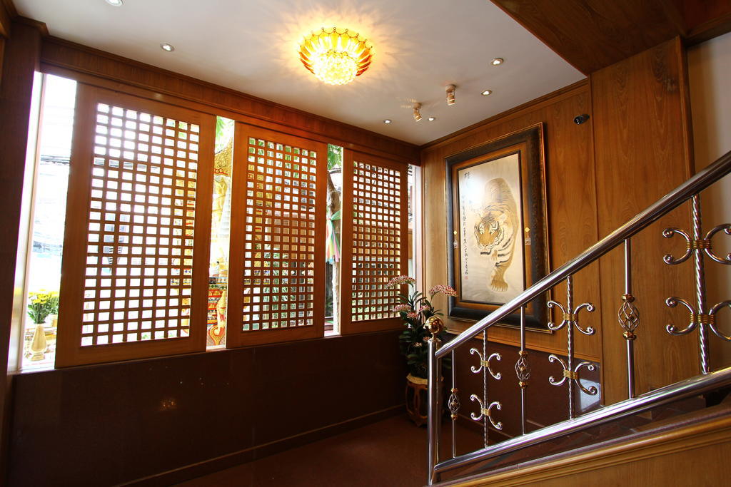 โรงแรมเคซี เพลซ ประตูน้ำ โรงแรม